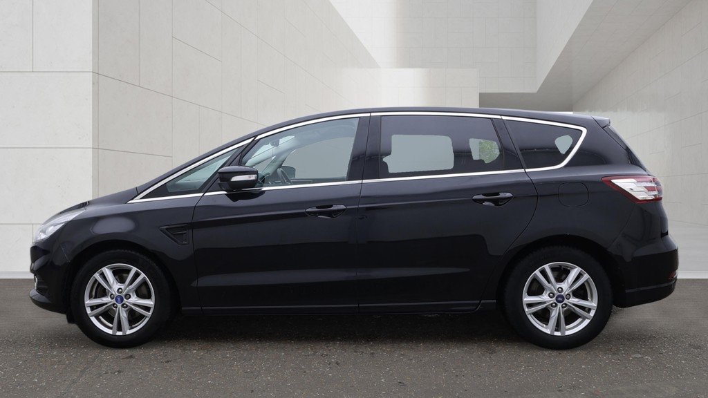 Ford S max